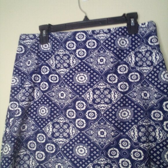 Talbots Skirt Women 8 Straight Short Side Zip Pattern Blue - Picture 13 of 16